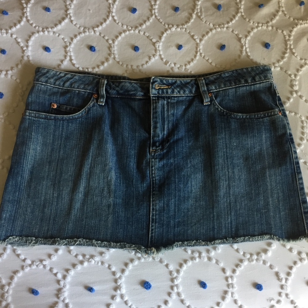 ✨HP✨90s-‘00s Vintage Denim mini skirt
